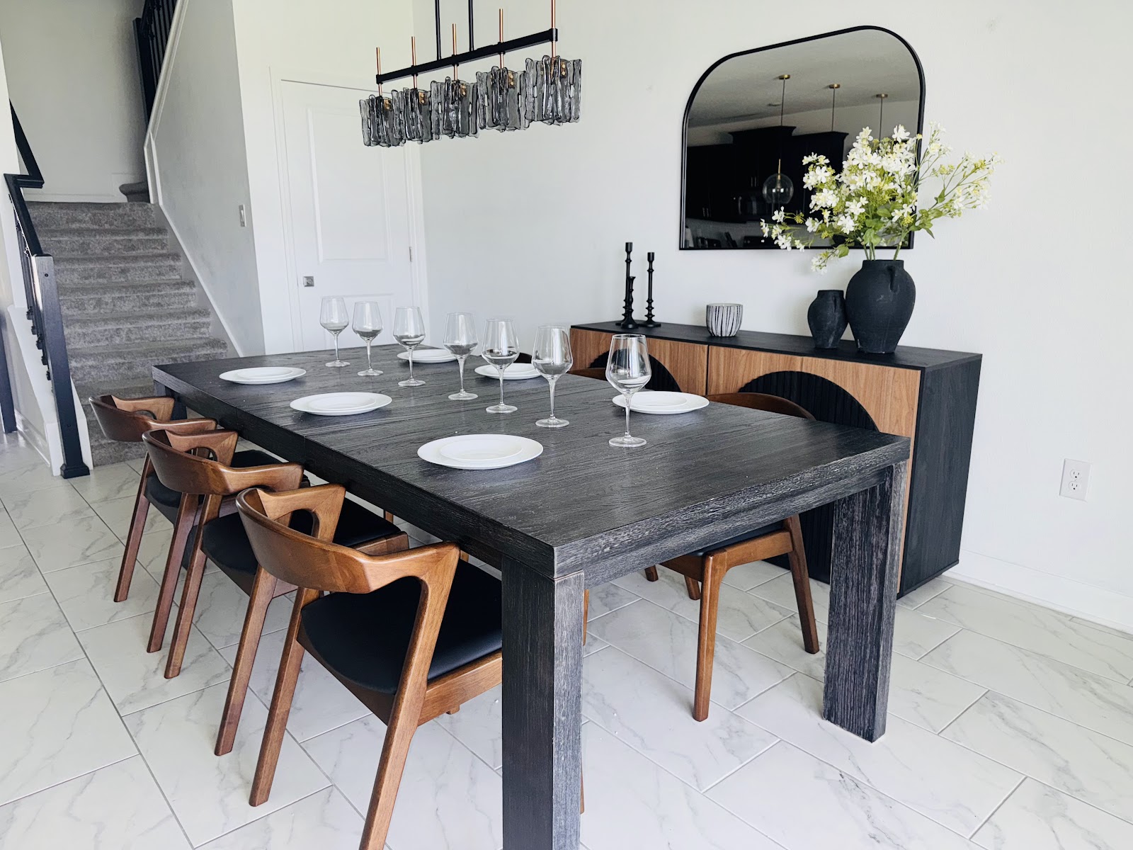 Dining room interior design by Elmbridge Design, project photo 16