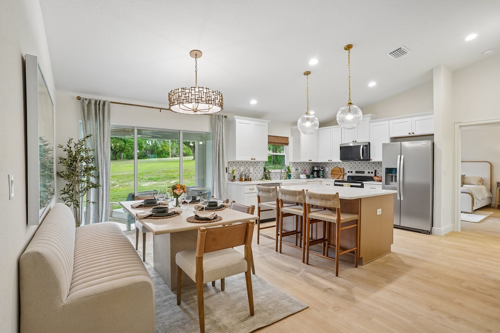 Kitchen interior design by Elmbridge Design, project photo 1
