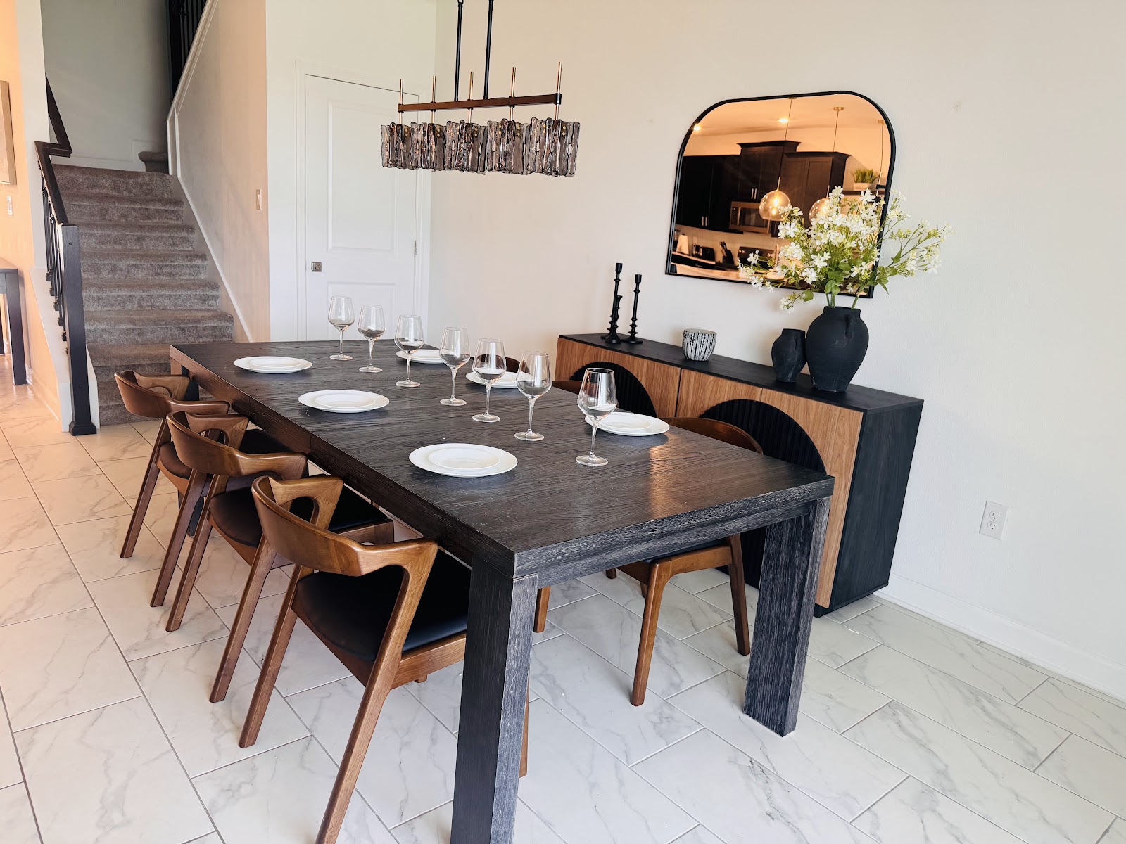 Dining room interior design by Elmbridge Design, project photo 15