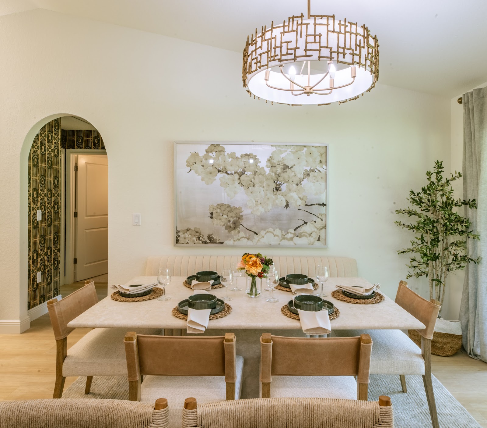Dining room interior design by Elmbridge Design, project photo 19