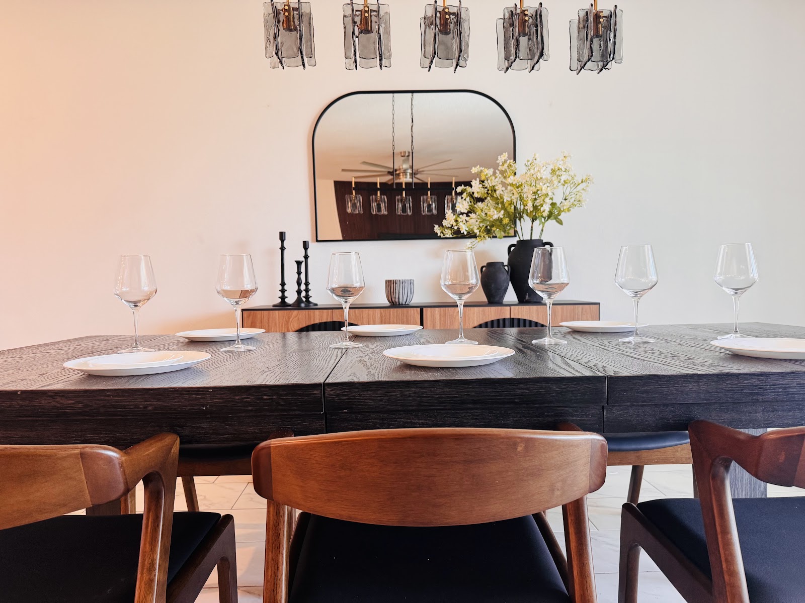 Dining room interior design by Elmbridge Design, project photo 8