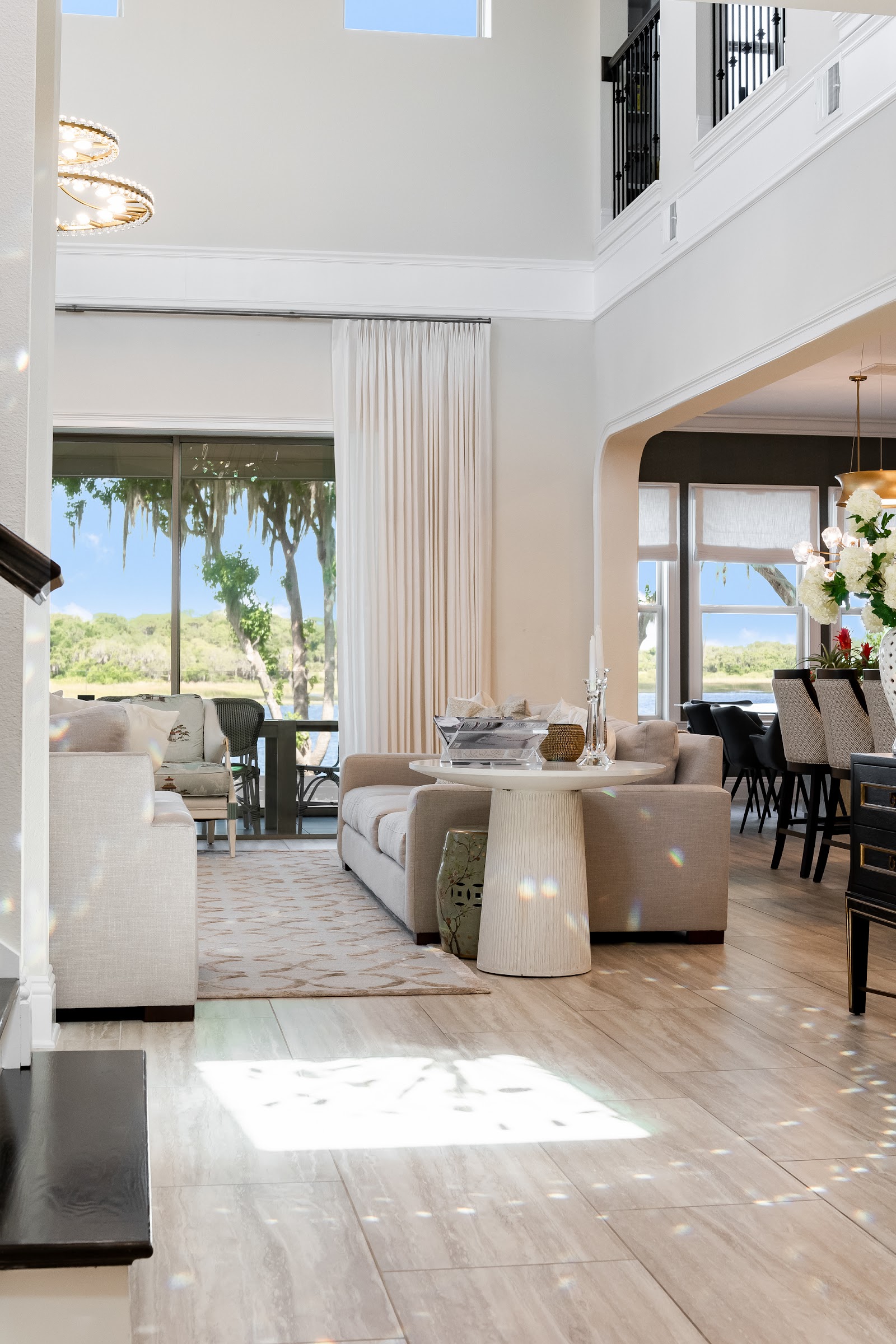 Living room interior design by Elmbridge Design, project photo 8