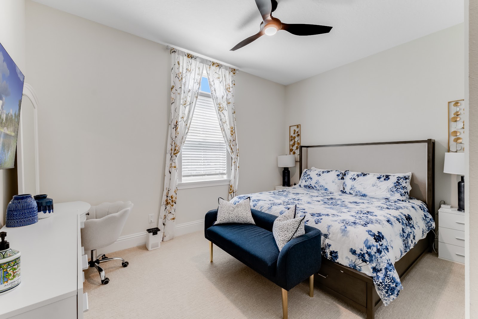 Bedroom interior design by Elmbridge Design, project photo 7