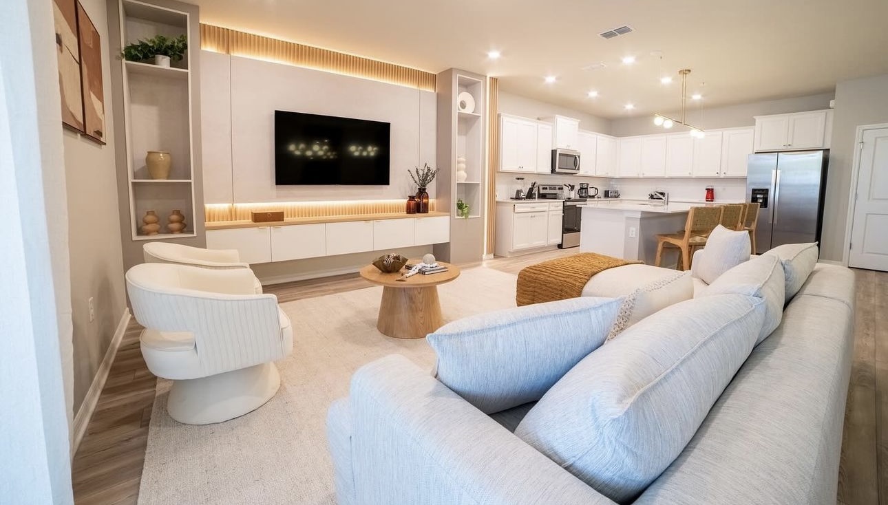 Living room interior design by Elmbridge Design, project photo 13