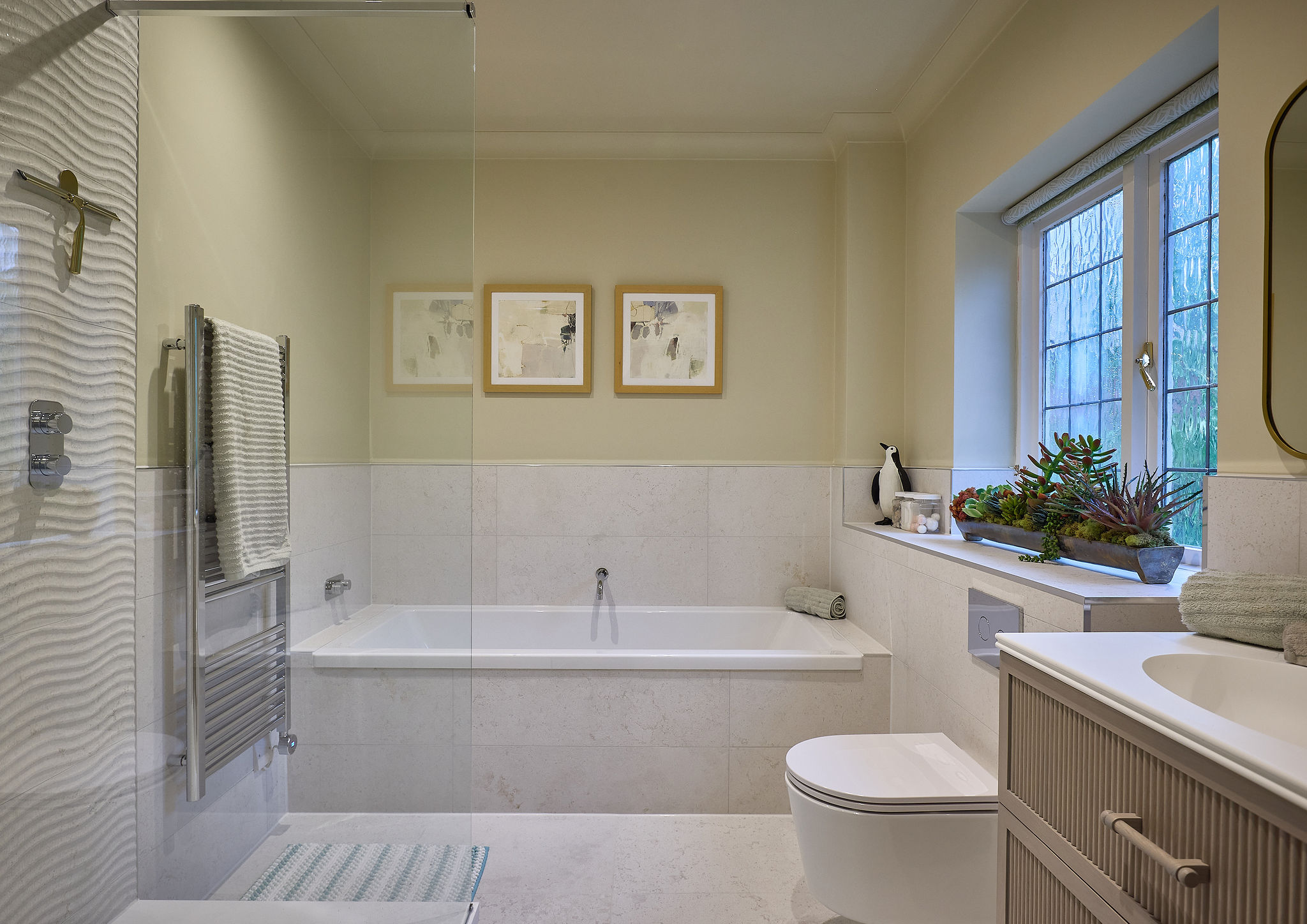 Bathroom interior design by Elmbridge Design, Burwood Park project photo 5
