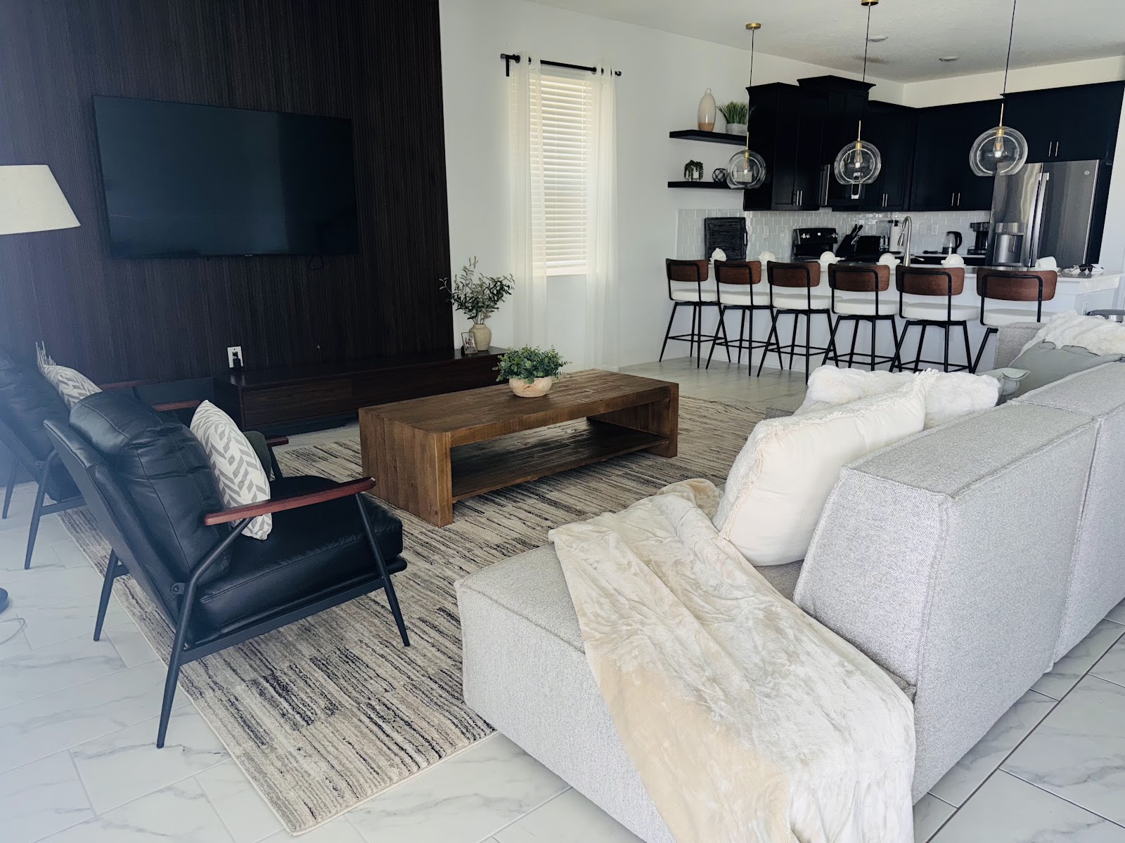 Living room interior design by Elmbridge Design, project photo 28