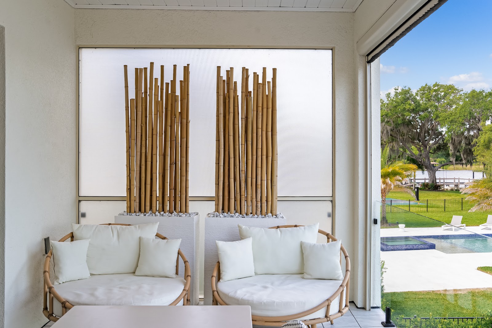 Outdoor living interior design by Elmbridge Design, project photo 2