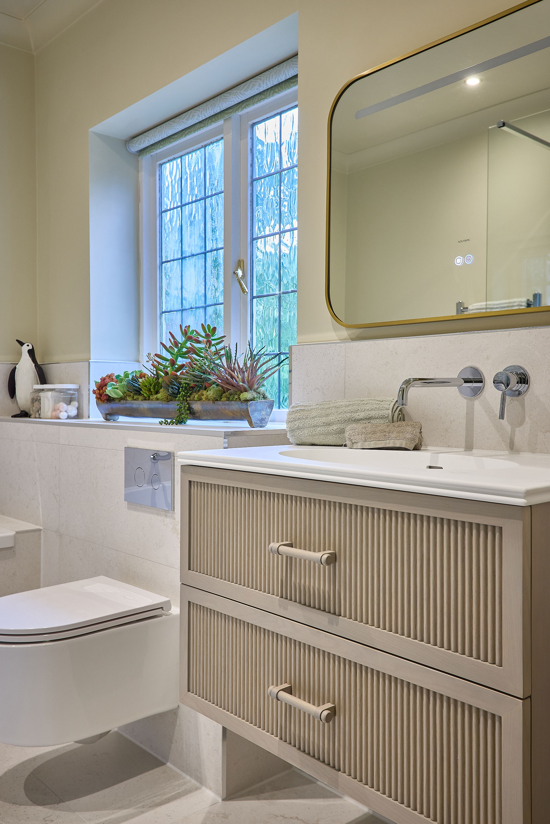 Bathroom interior design by Elmbridge Design, Burwood Park project photo 16