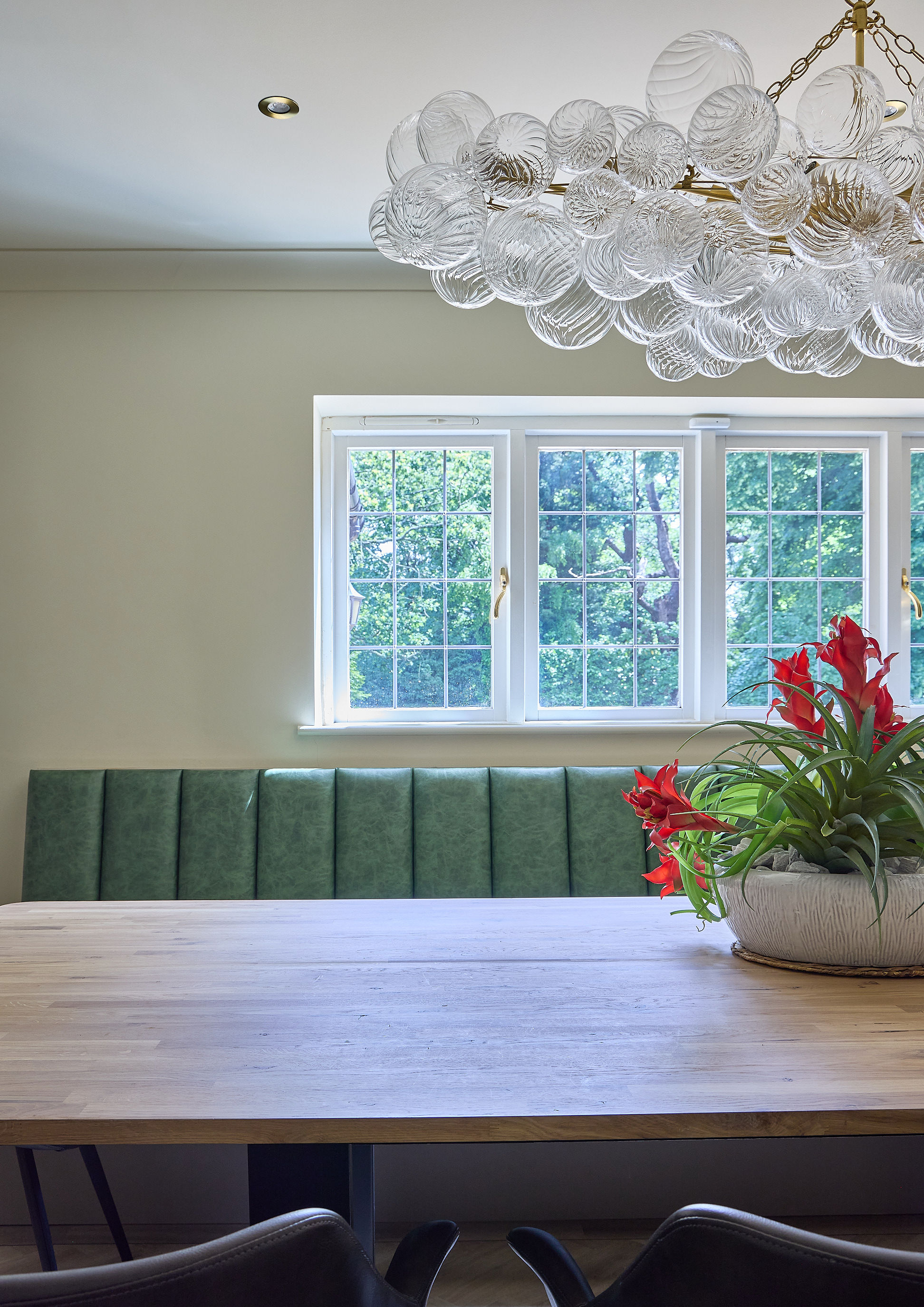Living room interior design by Elmbridge Design, Burwood Park project photo 6