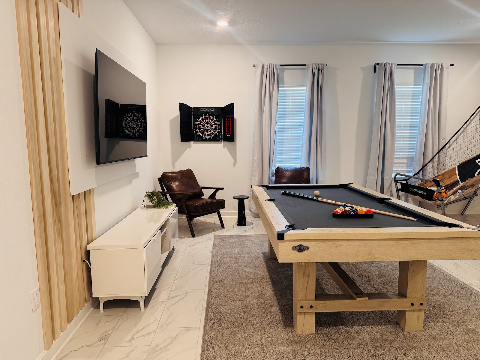 Games & media room interior design by Elmbridge Design, project photo 16
