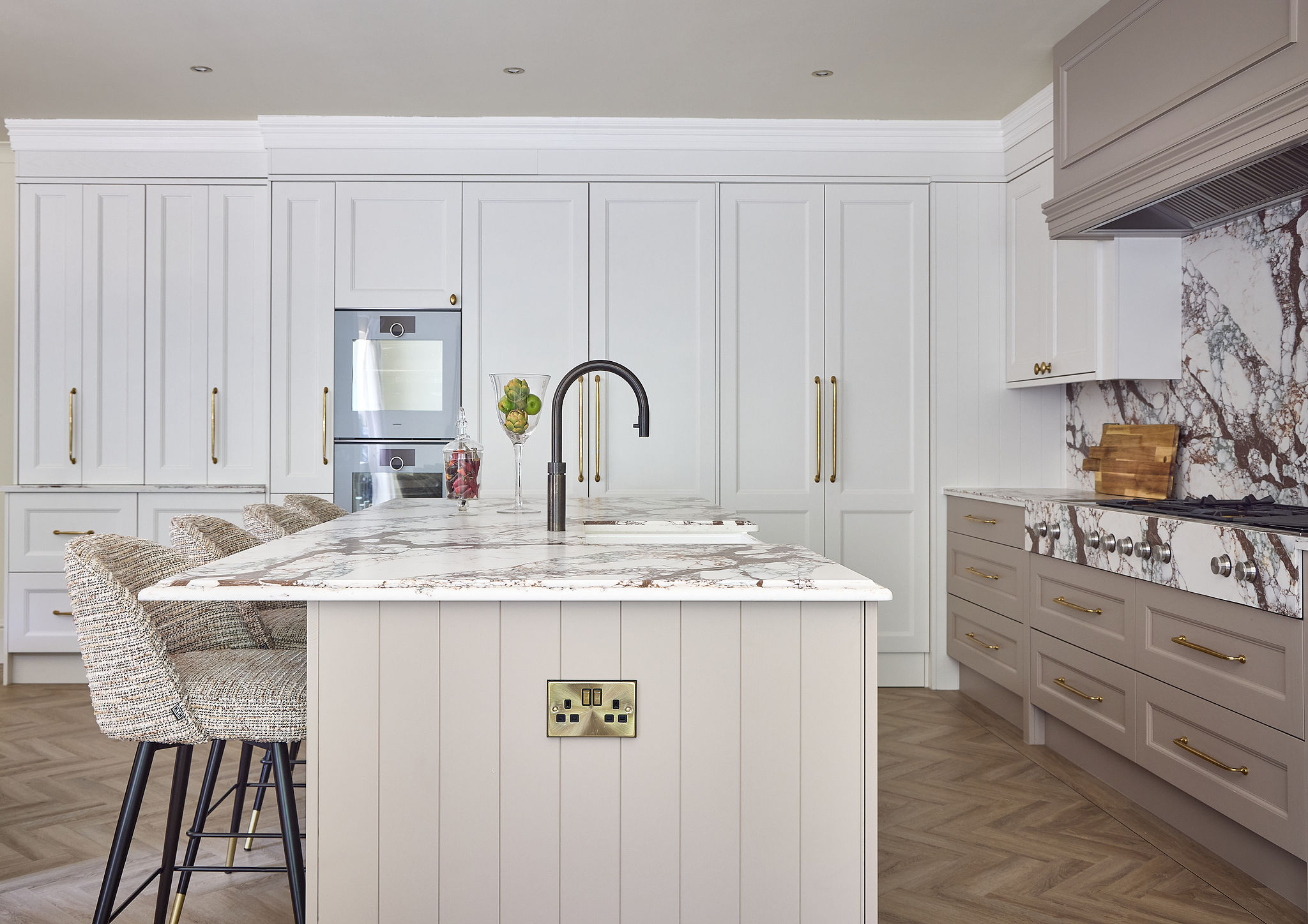 Kitchen interior design by Elmbridge Design, Burwood Park project photo 20