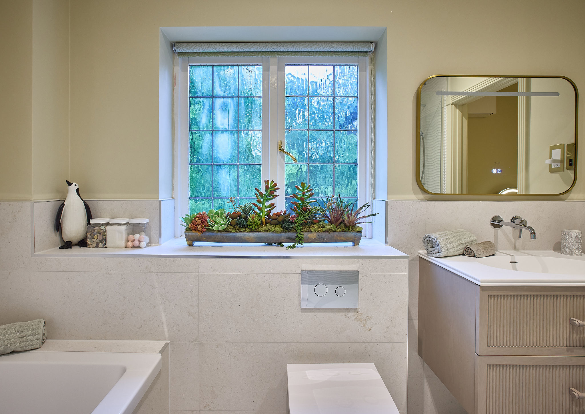 Bathroom interior design by Elmbridge Design, Burwood Park project photo 6