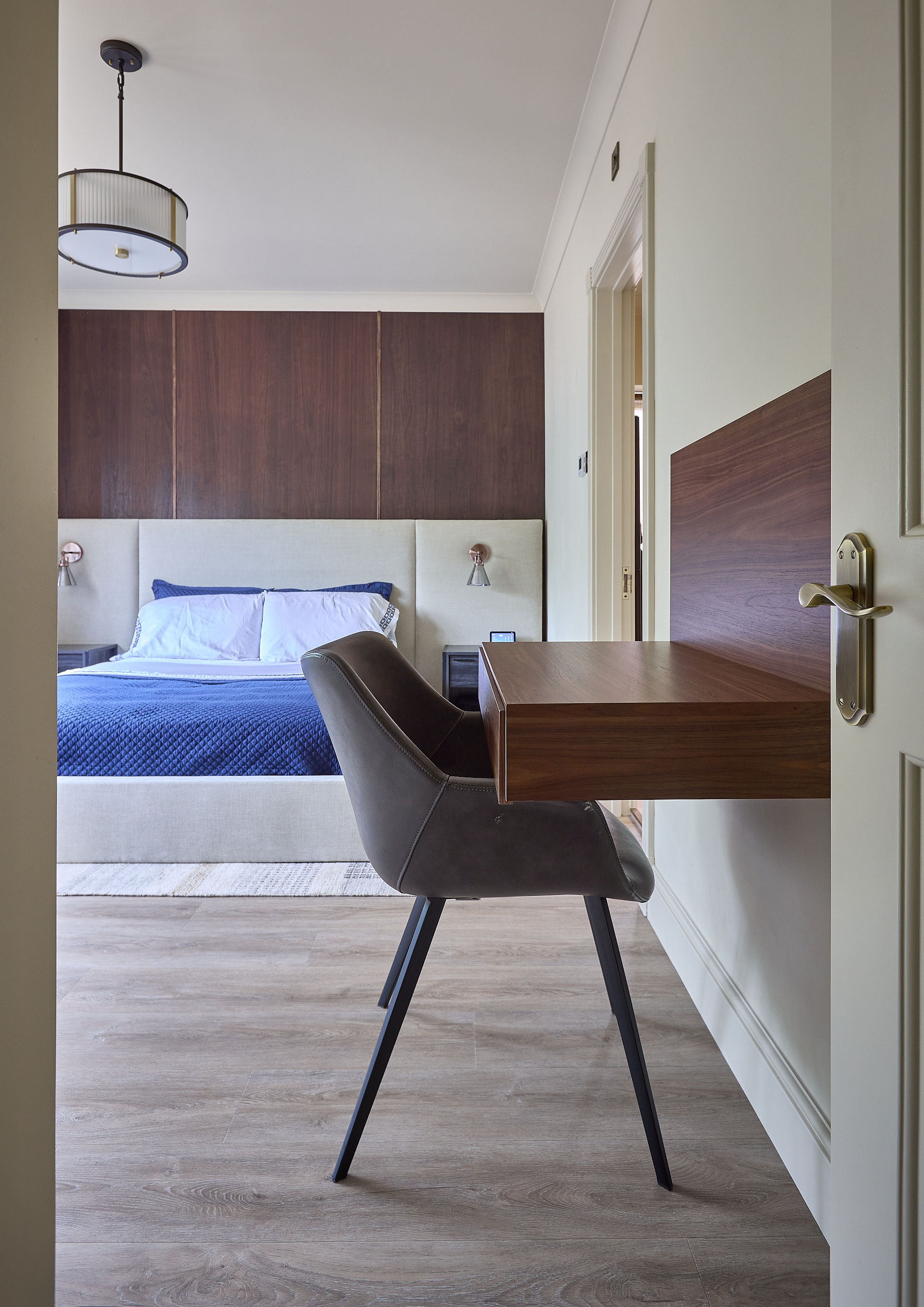 Bedroom interior design by Elmbridge Design, Burwood Park project photo 22