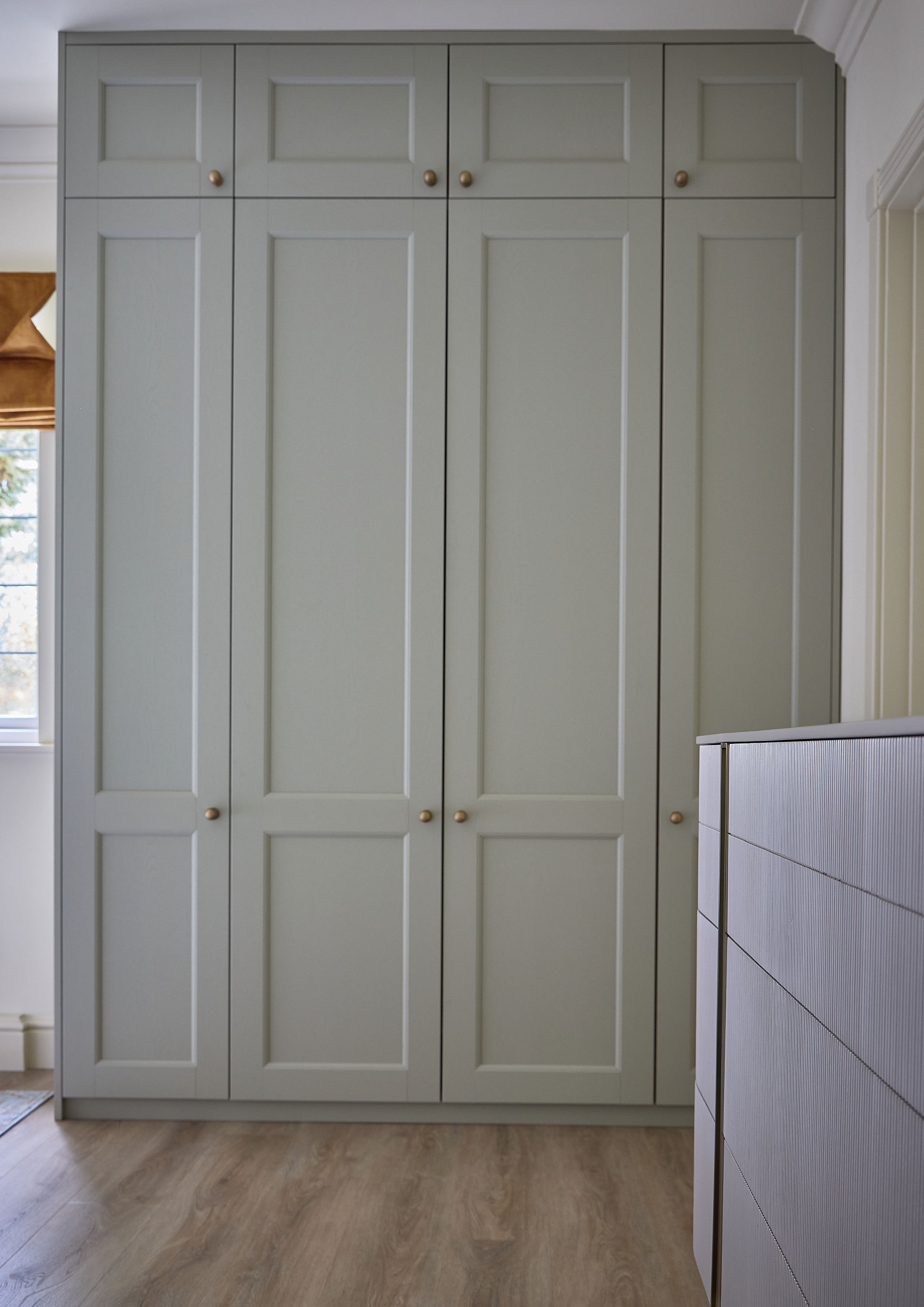Bedroom interior design by Elmbridge Design, Burwood Park project photo 3