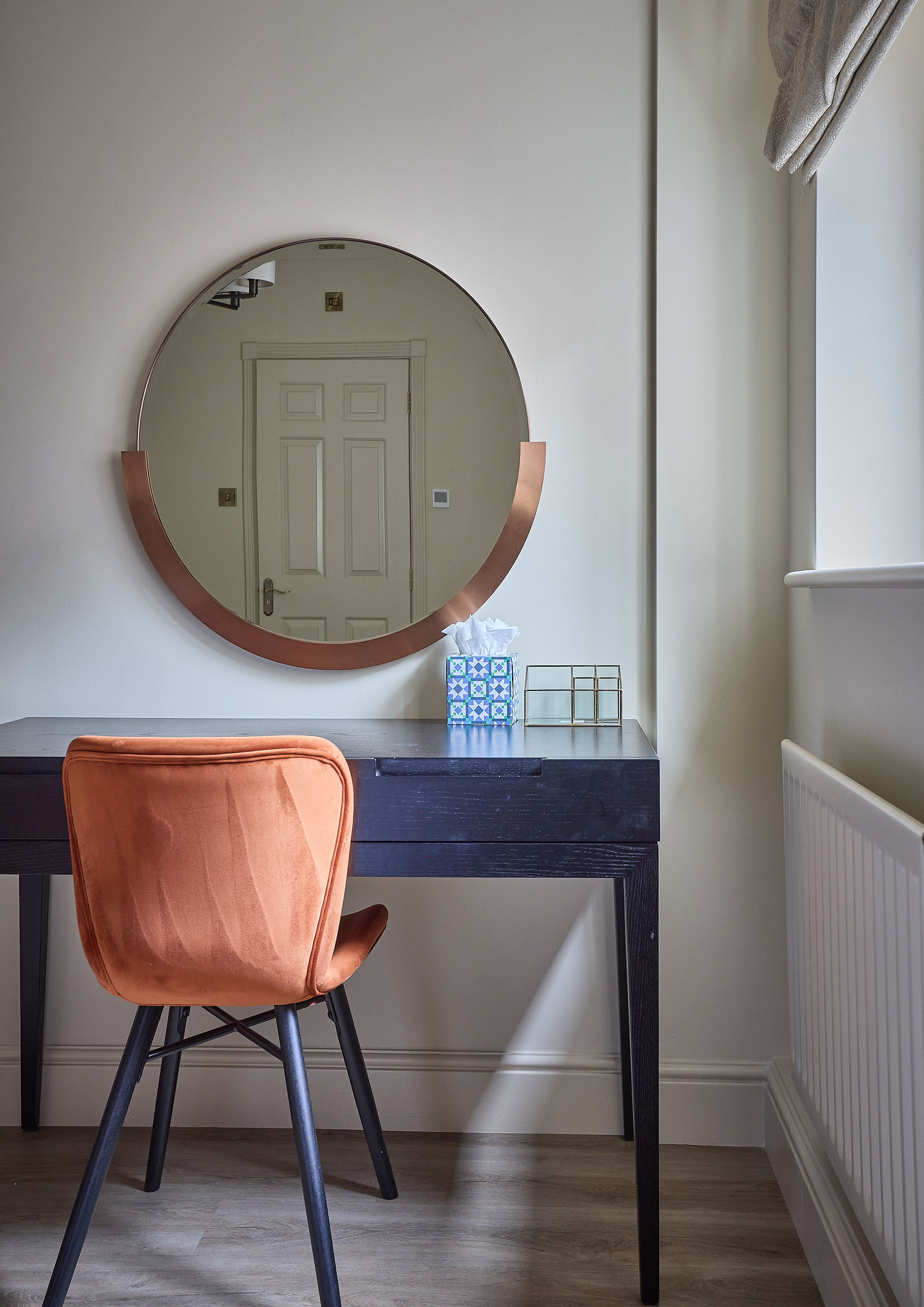 Bedroom interior design by Elmbridge Design, Burwood Park project photo 15