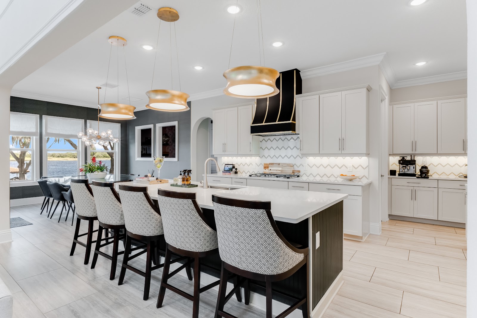 Kitchen interior design by Elmbridge Design, project photo 7