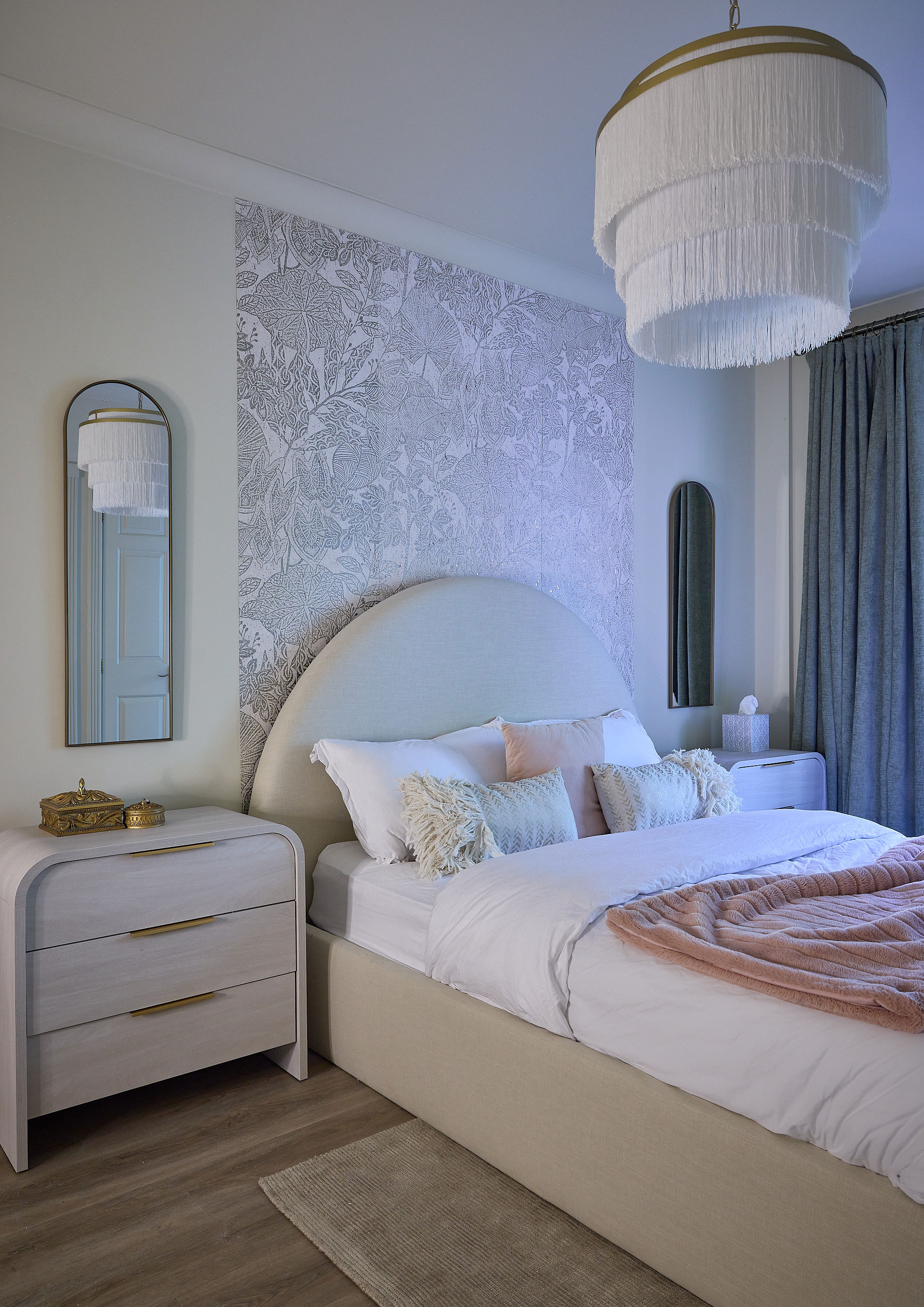Bedroom interior design by Elmbridge Design, Burwood Park project photo 20
