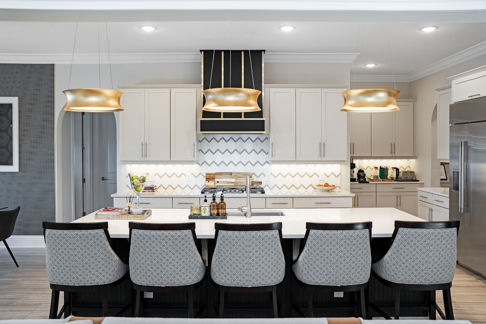 Kitchen interior design by Elmbridge Design, project photo 5