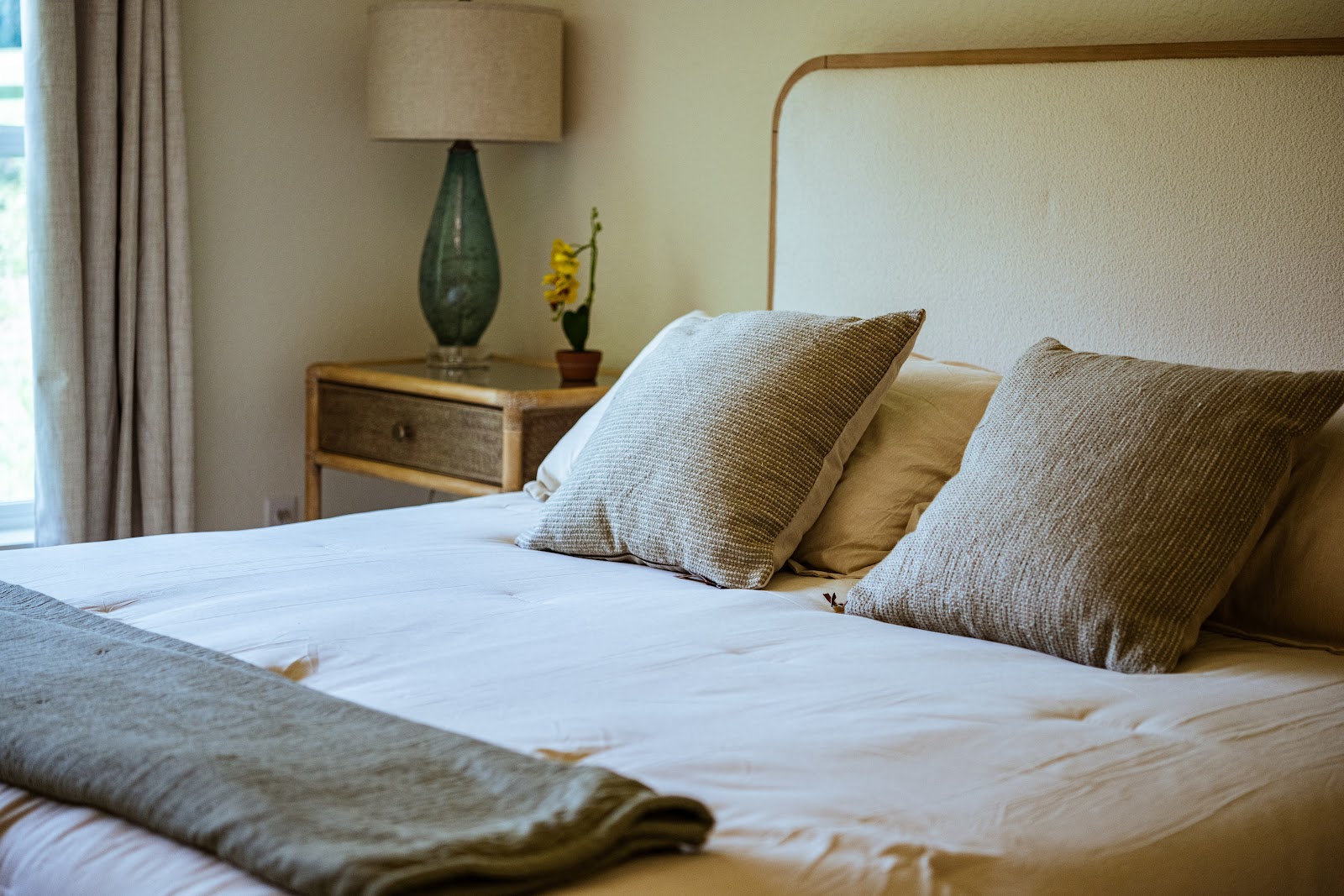 Bedroom interior design by Elmbridge Design, project photo 14