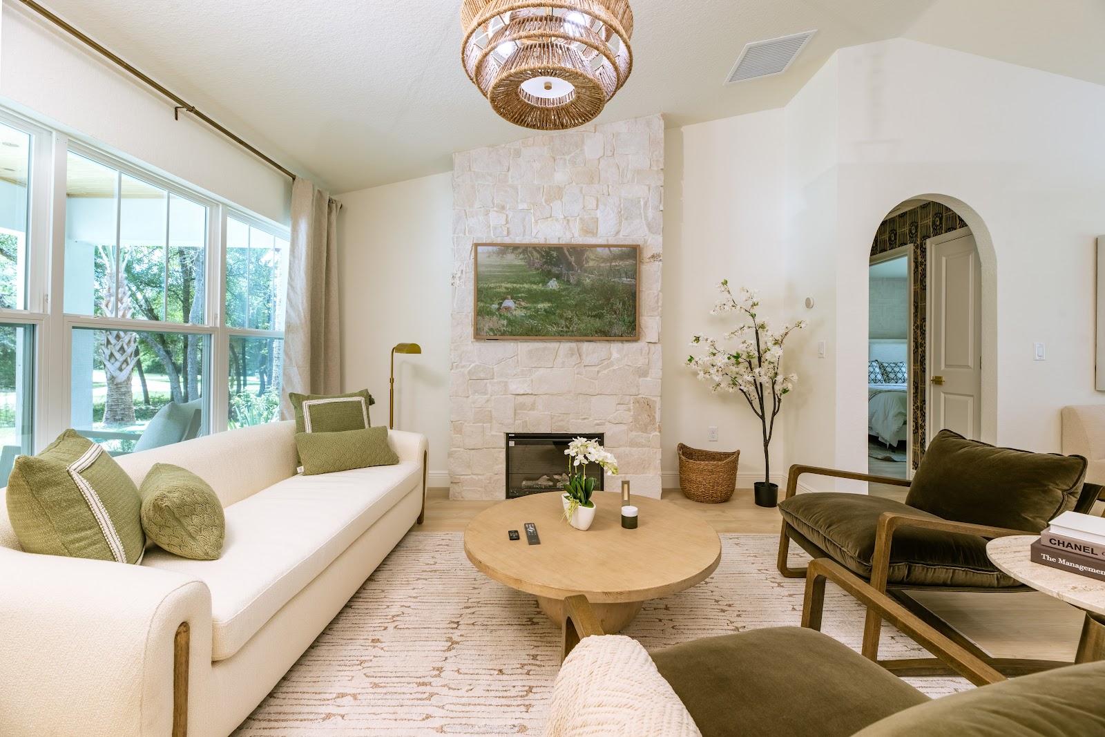 Living room interior design by Elmbridge Design, project photo 30