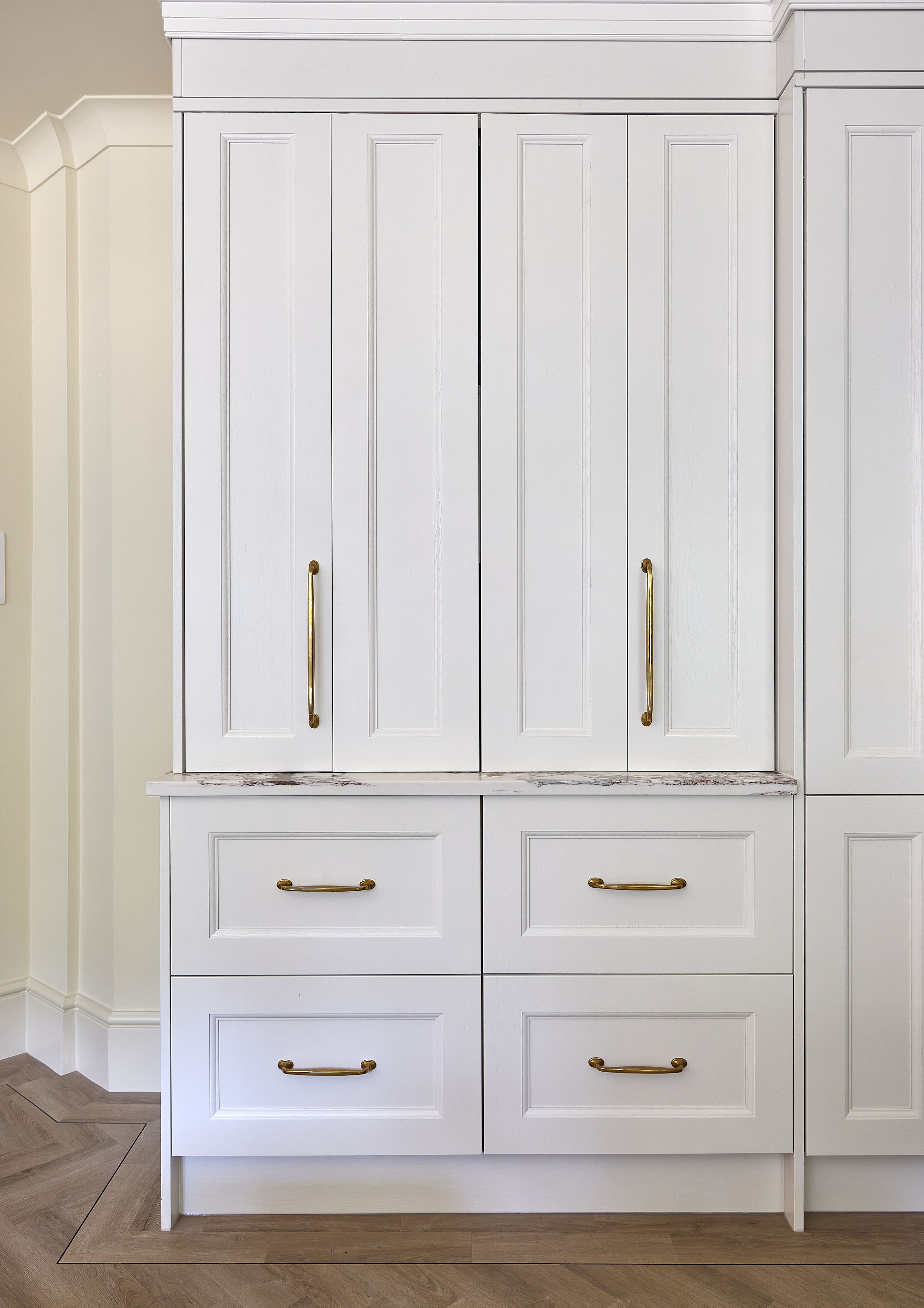 Kitchen interior design by Elmbridge Design, Burwood Park project photo 3